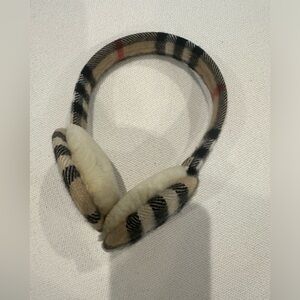 Women’s Burberry Earmuffs